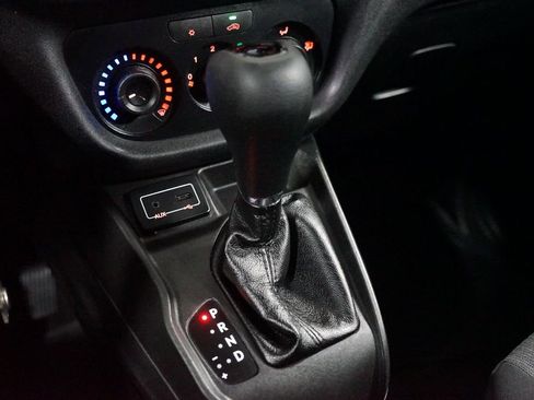 Used 2018 RAM ProMaster City Tradesman SLT w/ Lights & Wheels Group image 21