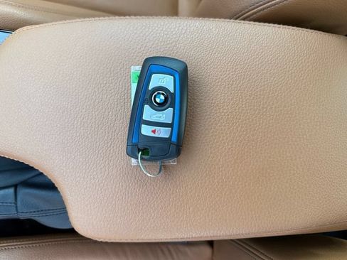 Used 2018 BMW 340i Gran Turismo xDrive AWD/4WD image 28