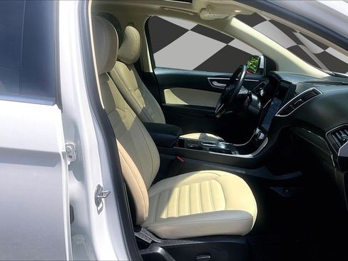Used 2022 Ford Edge SEL w/ Convenience Package AWD/4WD image 7