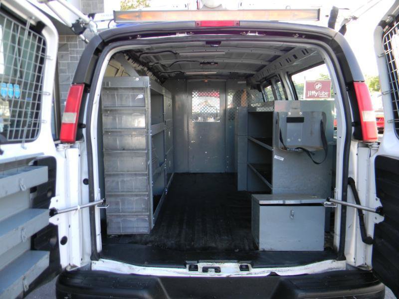 Used 2015 GMC Savana 3500 RWD image 19
