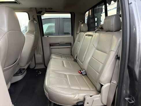 Used 2008 Ford F450 Lariat image 12