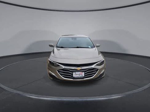 Used 2025 Chevrolet Malibu LS FWD image 3