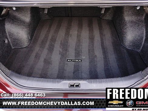 Used 2025 Nissan Altima 2.5 SV image 46