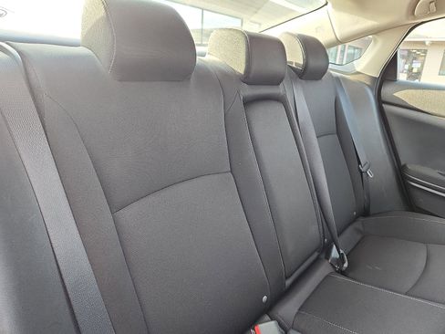 Used 2018 Honda Civic EX image 29