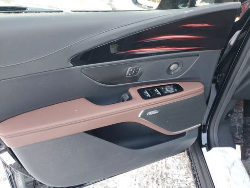 New 2026 Lincoln Nautilus Reserve image 8