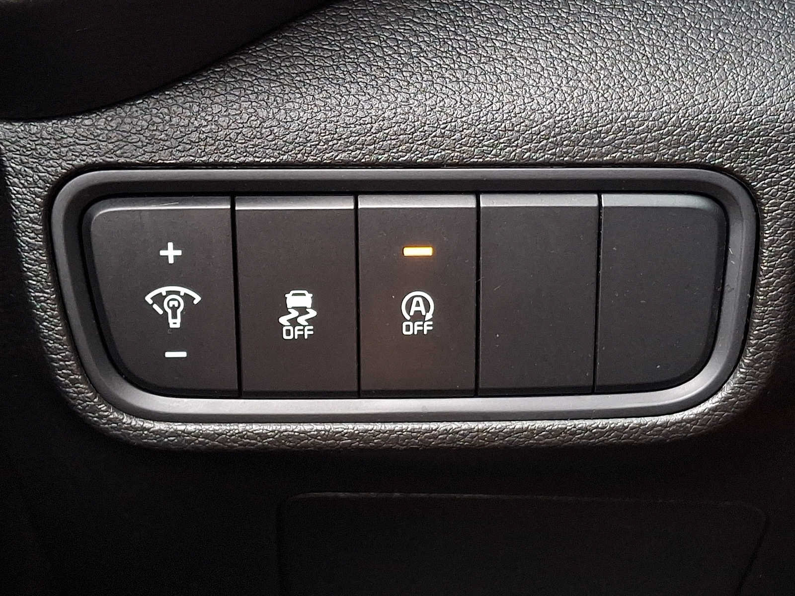 Used 2023 Kia Soul LX w/ LX Technology Package FWD image 24
