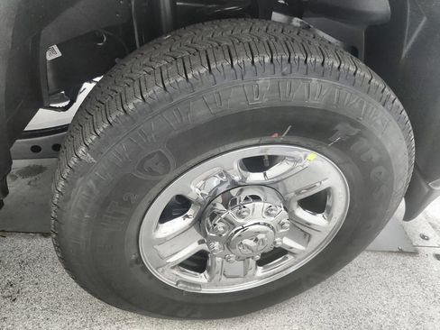New 2026 RAM 2500 Tradesman AWD/4WD image 34
