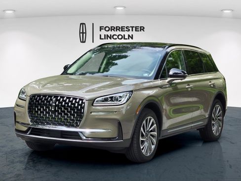 New 2025 Lincoln Corsair Reserve image 7