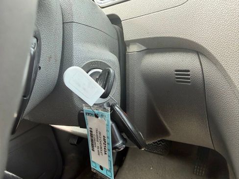 Used 2012 Chevrolet Traverse LS FWD image 19