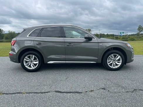 Used 2023 Audi Q5 2.0T Premium w/ Convenience Package AWD/4WD image 5
