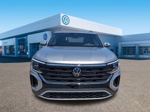 New 2024 Volkswagen Atlas Cross Sport SEL AWD/4WD image 2