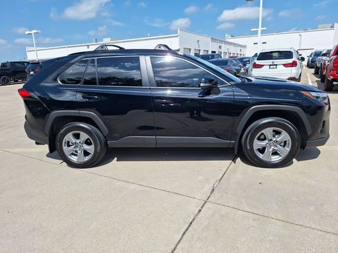 Used 2025 Toyota RAV4 XLE w/ Convenience Package AWD/4WD image 7