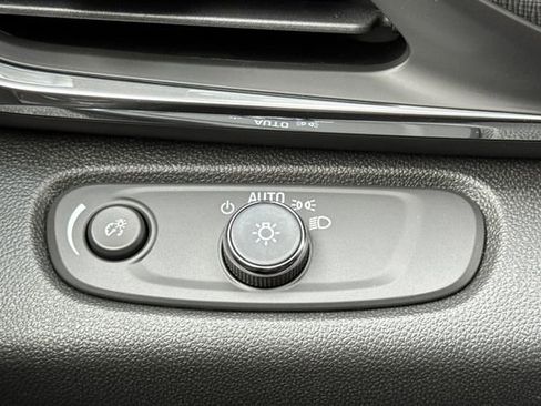 New 2026 Buick Envista Preferred FWD image 29