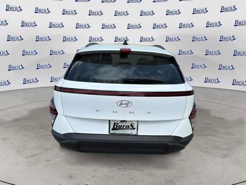 Used 2025 Hyundai Kona SEL FWD image 6