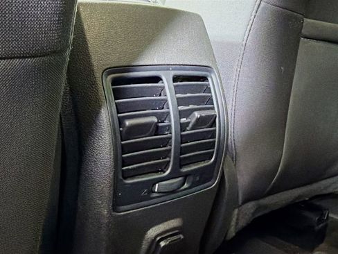 Used 2018 Ford Escape SE image 23