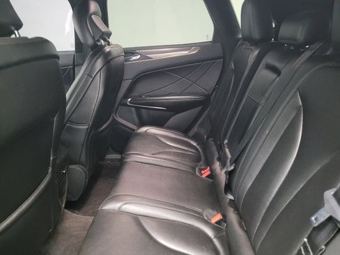 Used 2018 Lincoln MKC Premiere image 18