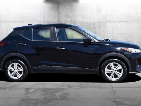 Used 2024 Nissan Kicks S FWD image 5