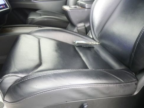 Used 2019 Tesla Model X 100D image 9