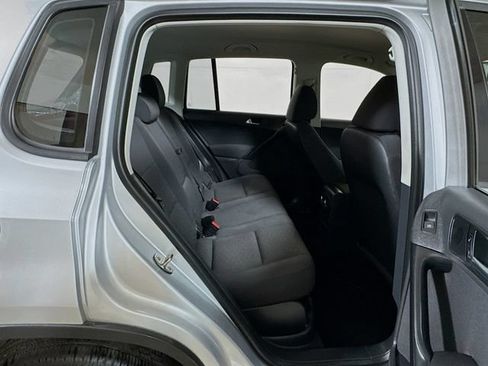 Used 2014 Volkswagen Tiguan S FWD image 22