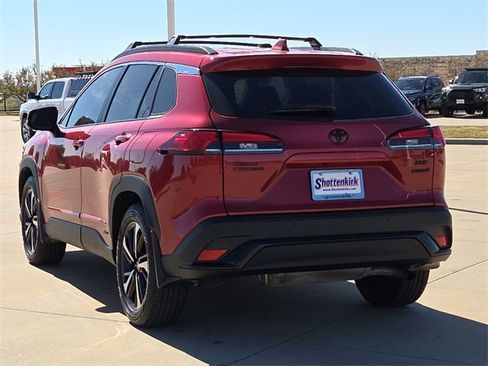 Used 2024 Toyota Corolla Cross XSE image 6