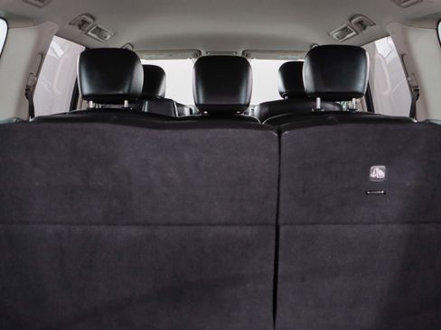 Used 2023 Nissan Armada SV image 31