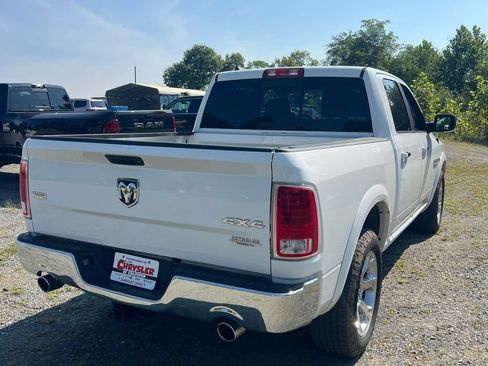 Used 2017 RAM 1500 Laramie AWD/4WD image 3