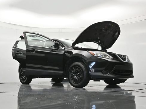 Used 2018 Nissan Rogue Sport S FWD image 49