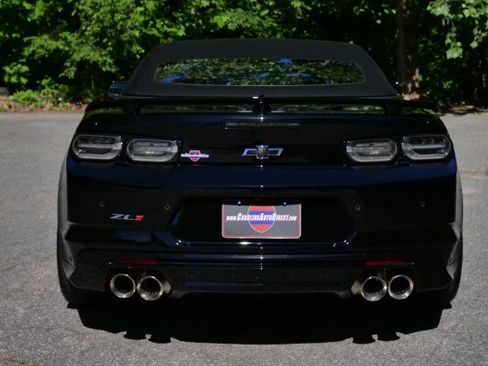 Used 2024 Chevrolet Camaro ZL1 RWD image 11