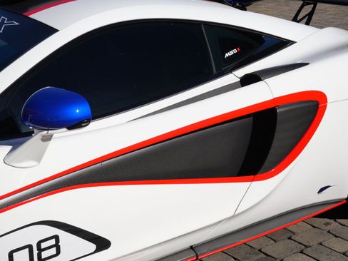 Used 2018 McLaren 570S Coupe image 14