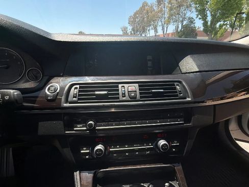 Used 2013 BMW 528i xDrive Sedan AWD/4WD image 10