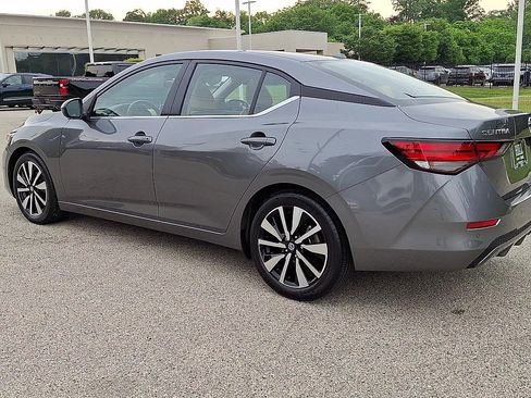 Used 2023 Nissan Sentra SV w/ SV Premium Package FWD image 6