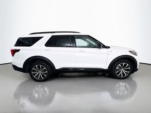 Used 2026 Ford Explorer ST-Line AWD/4WD image 11