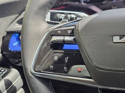 New 2026 Cadillac Optiq V AWD/4WD image 30