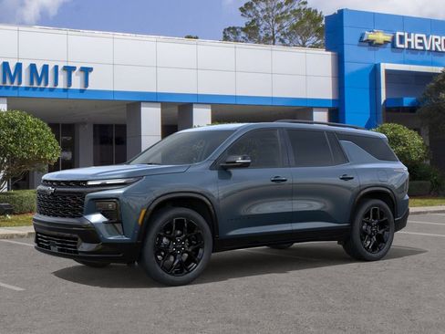 New 2026 Chevrolet Traverse RS w/ LPO, Floor Liner Package FWD image 2