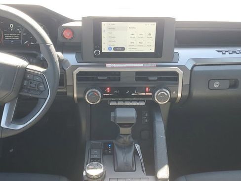 Used 2025 Toyota Tacoma TRD Off-Road image 27