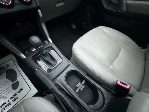 Used 2015 Subaru Forester 2.5i Touring w/ Eyesight & Navigation System image 18