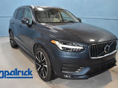 Used 2021 Volvo XC90 T6 Momentum w/ Advanced Package