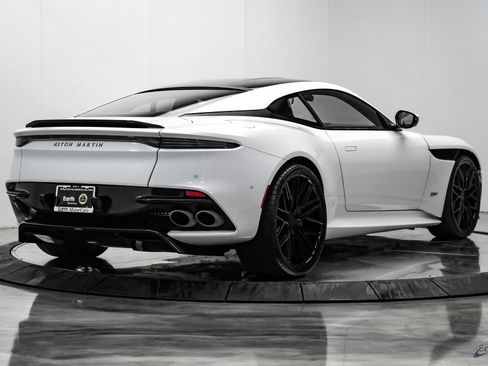 Used 2023 Aston Martin DBS Coupe RWD image 18
