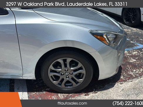 Used 2020 Toyota Yaris LE FWD image 13
