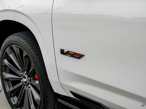 Used 2025 Cadillac Escalade V w/ LPO, Floor Liner Package image 27