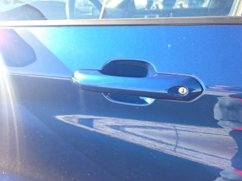 Used 2020 Ford Explorer XLT image 16