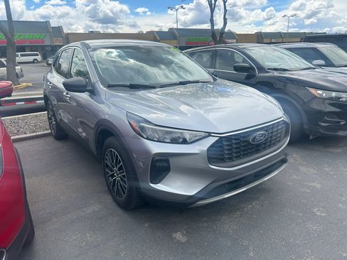 Used 2023 Ford Escape Active w/ Tech Pack #1 image 4