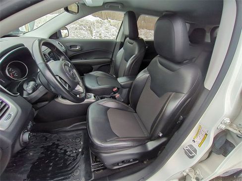 Used 2021 Jeep Compass Latitude w/ Convenience Group image 7