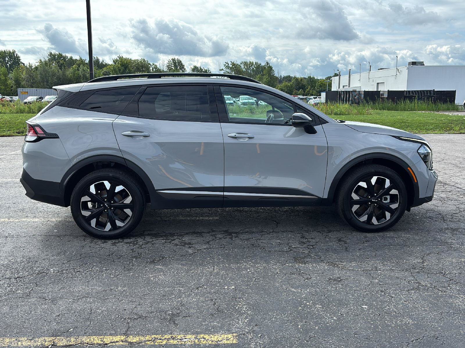 Used 2023 Kia Sportage X-Line w/ X-Line Premium Package AWD/4WD image 10