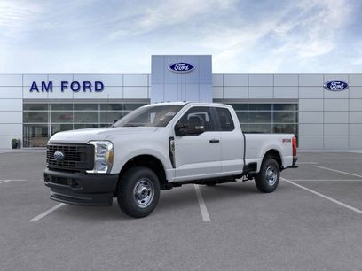 New 2026 Ford F250 XL w/ FX4 Off-Road Package