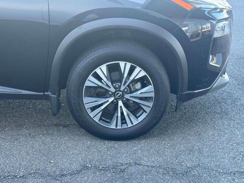 Certified 2023 Nissan Rogue SV image 7