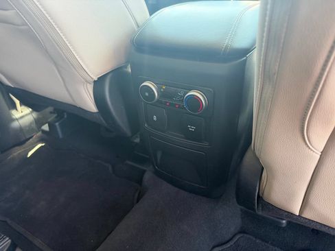 Used 2023 Ford Explorer Limited w/ Equipment Group 301A RWD image 40