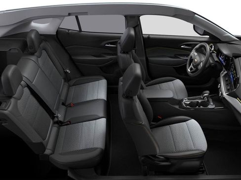 New 2026 Chevrolet Trax LT w/ LT Convenience Package image 18