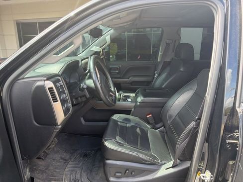 Used 2017 GMC Sierra 2500 Denali w/ Duramax Plus Package image 6