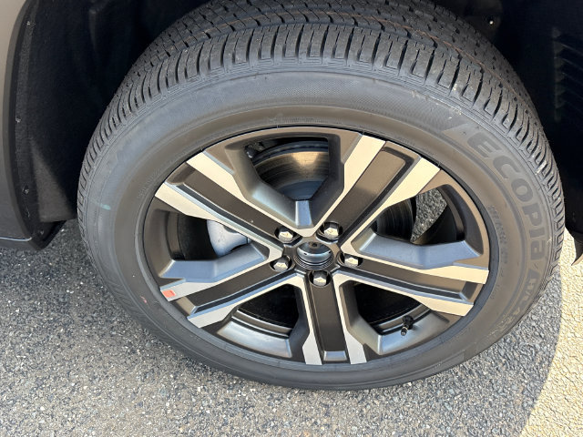 New 2027 Jeep Grand Cherokee Limited AWD/4WD image 7
